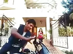 বড়ো মাই বড় সুন্দরী ...