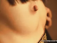 সুন্দরী বালিকা