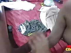 চুম্বন সেক্সি ভিডিও  ...