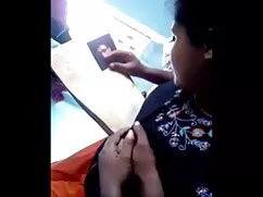 পোঁদ শ্যামাঙ্গিণী ছে ...