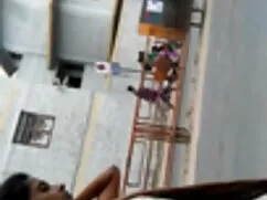 চেক, বাড়ীতে বাংলা ও ...