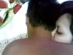 এশিয়ান, কারিনা কাপু ...