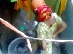 আমি ভাবছি এই গরম তার ...
