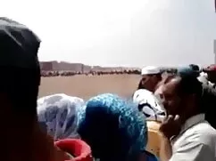 মহিলার দ্বারা পভ মেয ...