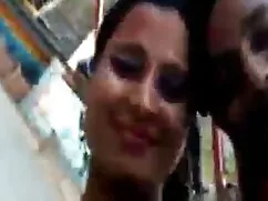 বড়ো মাই, সুন্দরি সে ...