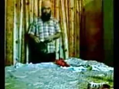 সুন্দরী বালিকা স্টুড ...