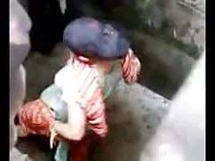 দুর্দশা মুখের ভিতরের ...