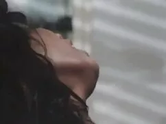 লোমশ শ্যামাঙ্গিণী মে ...